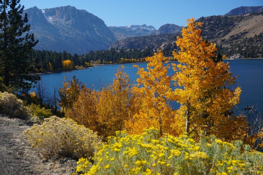June Lake loop in California, one of the best fall vacations in the US!