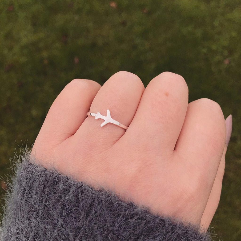 Plane ring - one of the best travel gifts for her!
