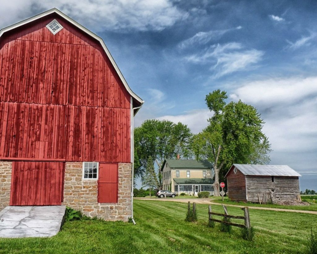 a large red barn in Wisconsin, one of the best spring break destinations in the us