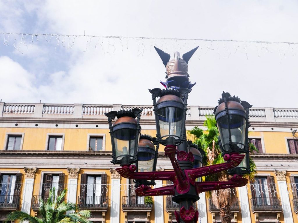 Lampost Plaça Reial Barcelona