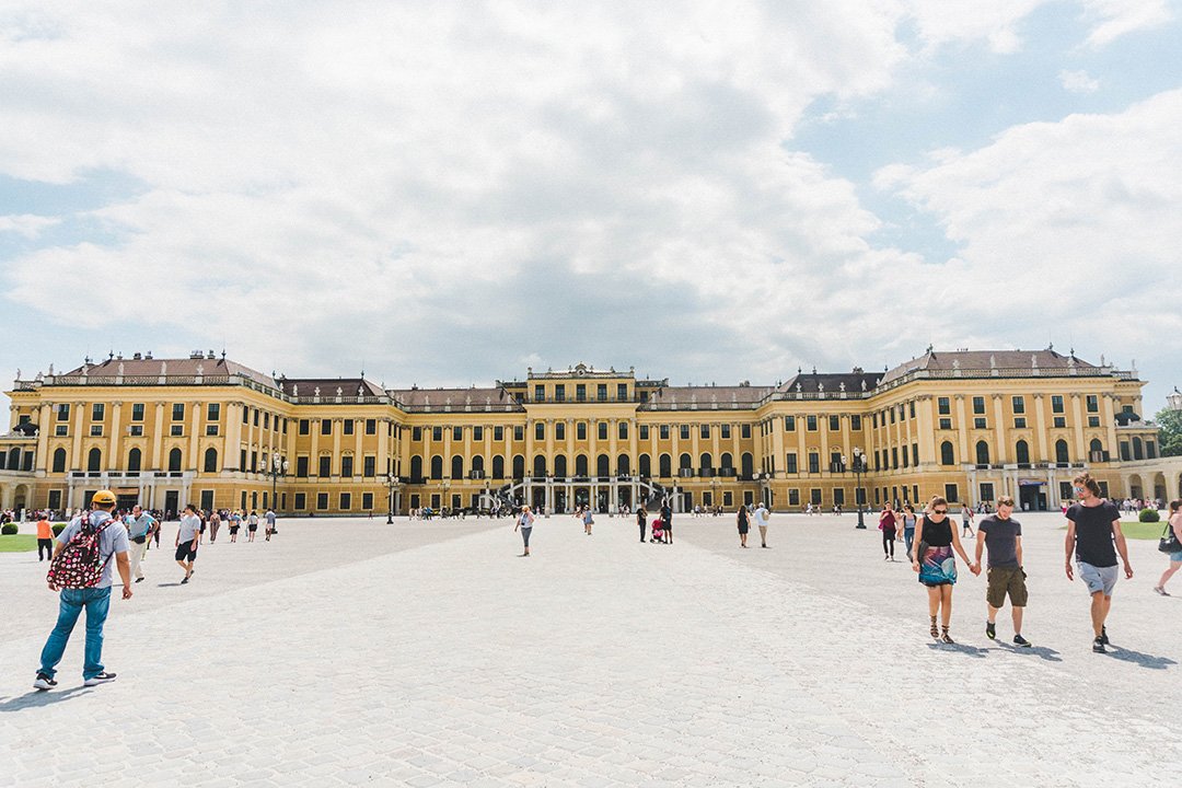 A full shot of Schönbrunn Palace in Vienna, Austria
