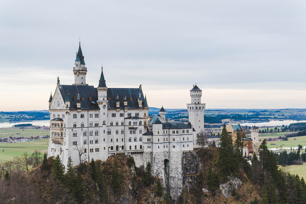 visiting neuschwanstein castle